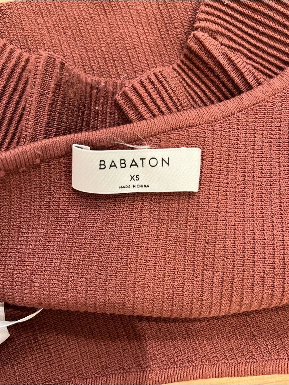 Babaton Ribbed One-Shoulder Crop Tank - Picture 3 of 5
